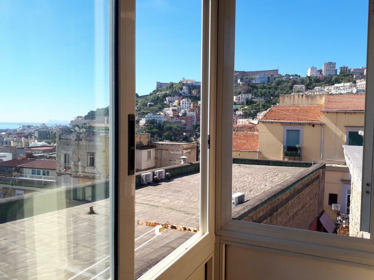 Il Volo Del Gabbiano Apartment เนเปิลส์ ภายนอก รูปภาพ