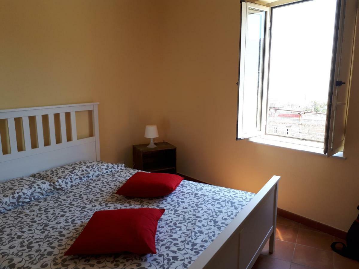 Il Volo Del Gabbiano Apartment เนเปิลส์ ภายนอก รูปภาพ