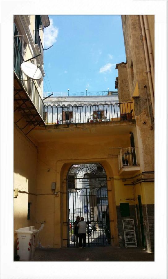 Il Volo Del Gabbiano Apartment เนเปิลส์ ภายนอก รูปภาพ