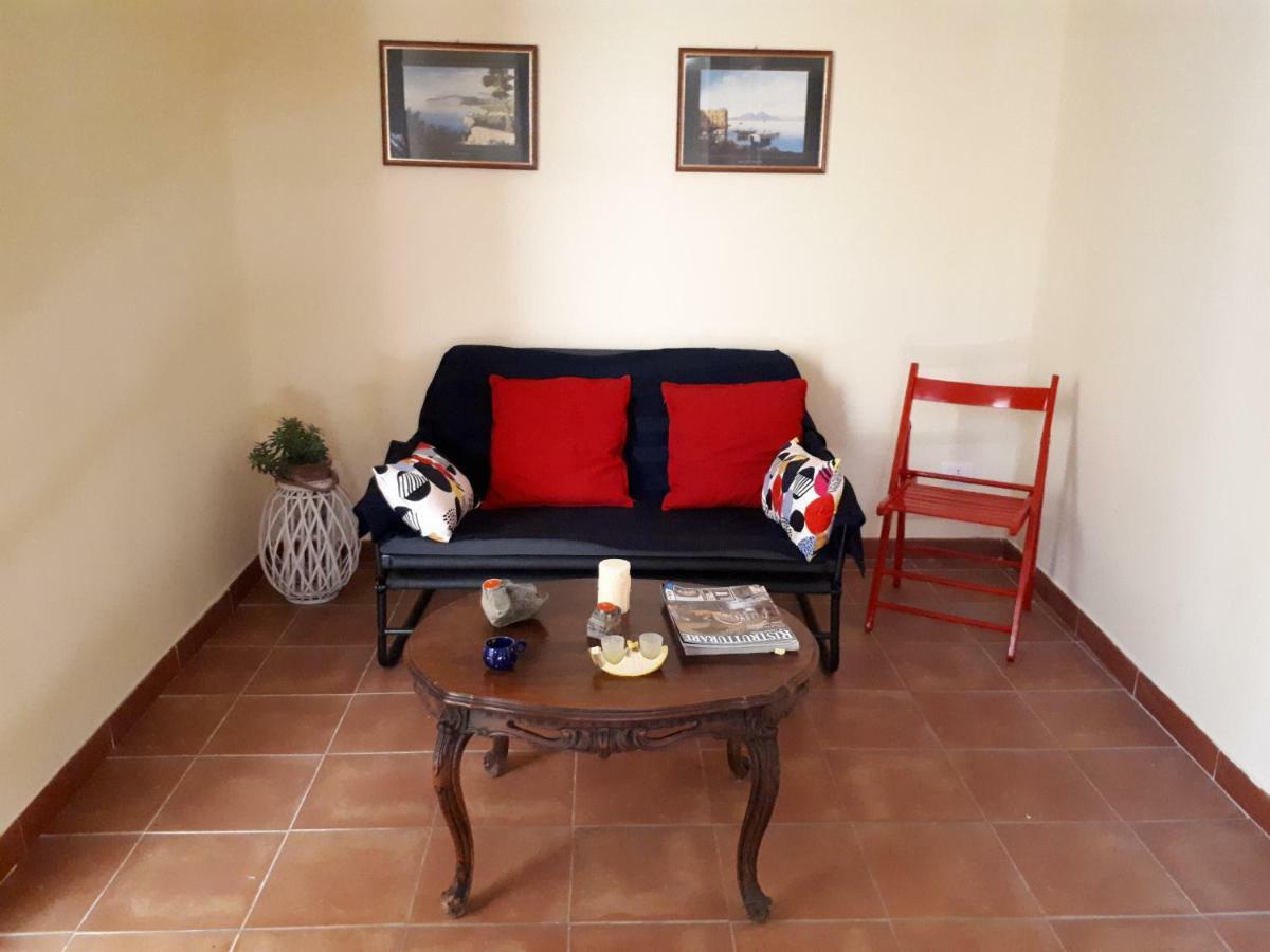 Il Volo Del Gabbiano Apartment เนเปิลส์ ภายนอก รูปภาพ